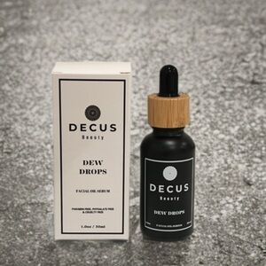 DEW DROPS FACIAL OIL SERUM
$39.99Price